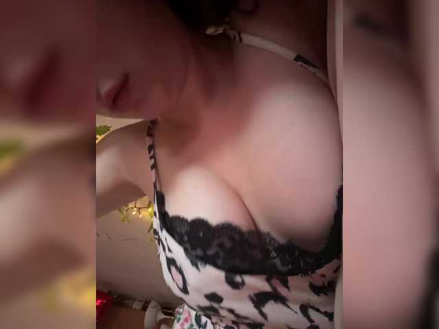 Fantazyorka00 live webcam show