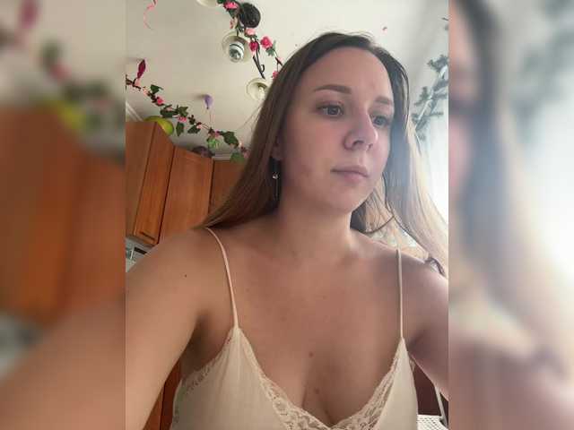Fantazyorka00 live cam on BongaCams