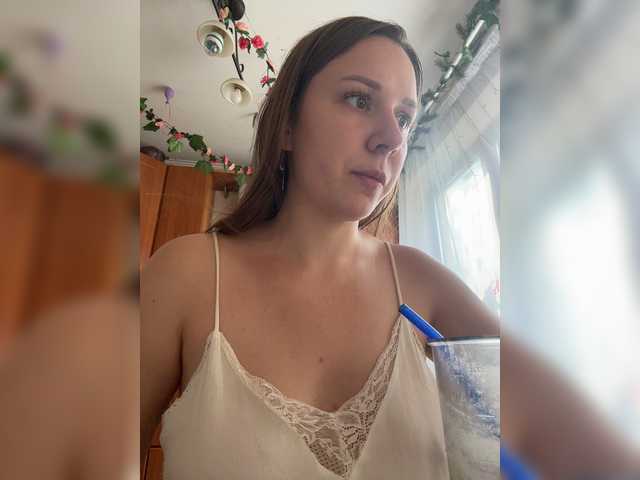 Fantazyorka00 live cam on BongaCams