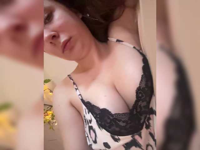 Fantazyorka00 live cam on BongaCams