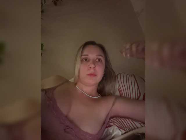 Fantazyorka00 live cam on BongaCams