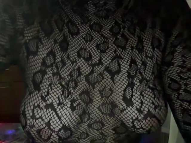 Fantazyorka00 live cam on BongaCams
