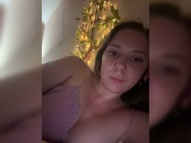 Fantazyorka00 live cam on BongaCams