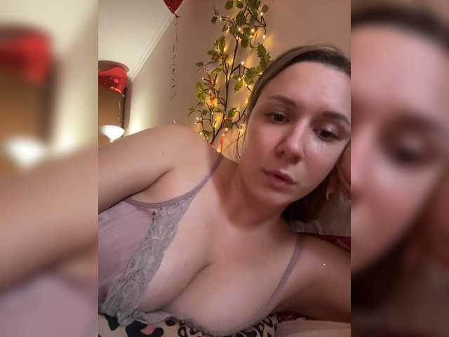 Fantazyorka00 live cam on BongaCams