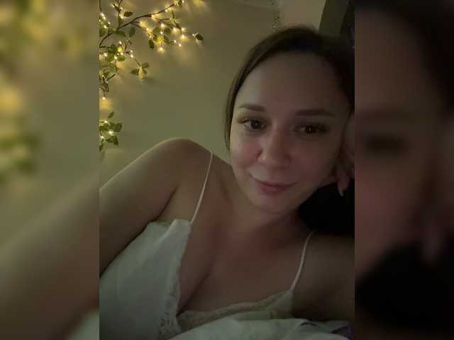 Fantazyorka00 live cam on BongaCams