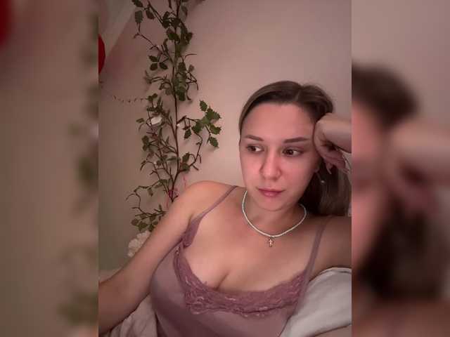 Fantazyorka00 live cam on BongaCams