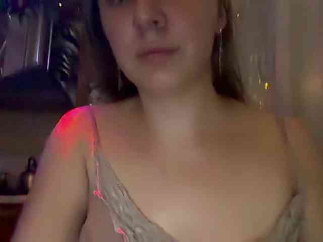 Fantazyorka00 webcam