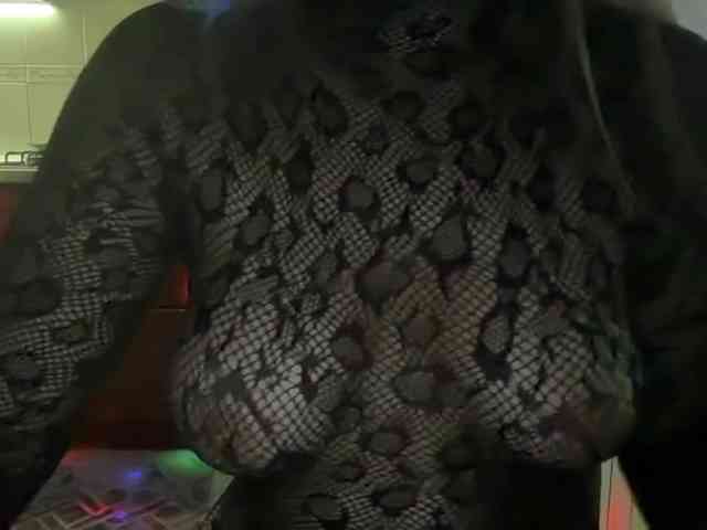Fantazyorka00 webcam