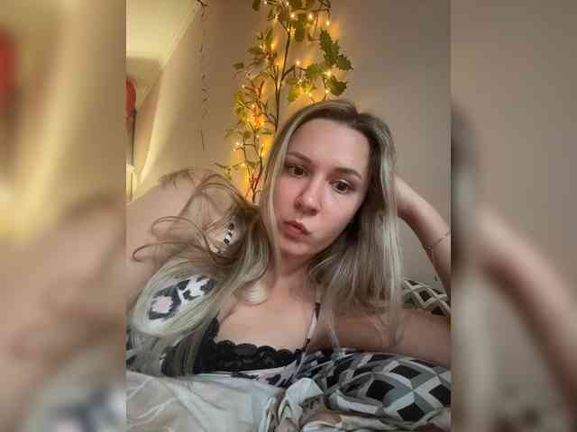 Fantazyorka00 webcam