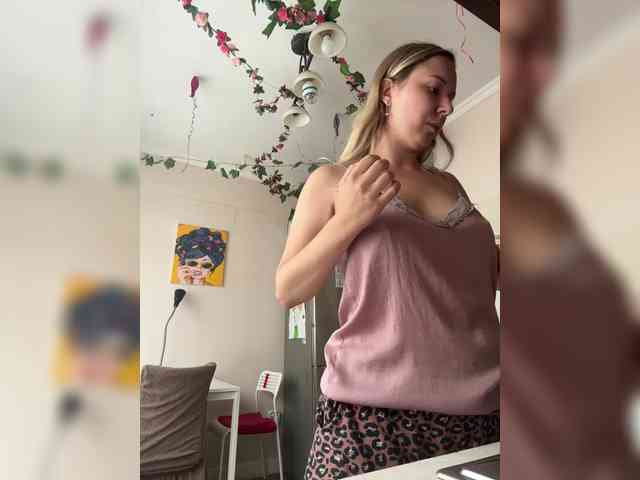 Fantazyorka00 webcam