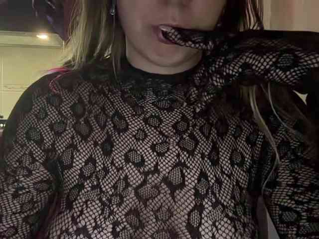 Fantazyorka00 webcam