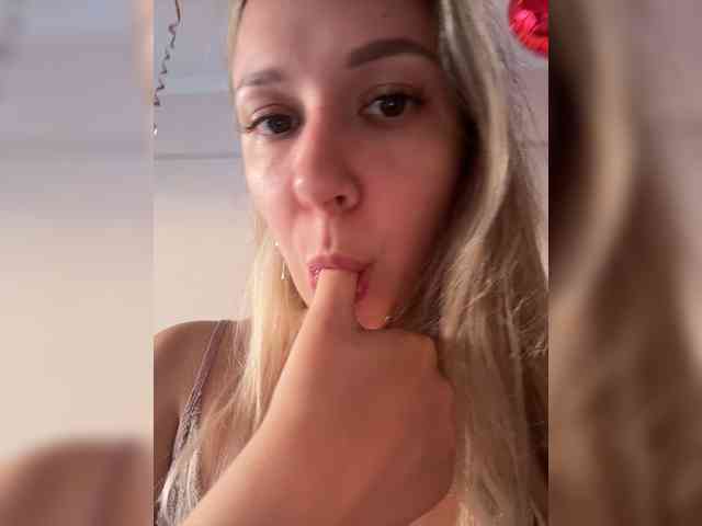 Fantazyorka00 webcam