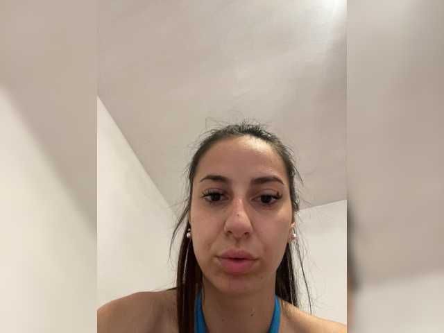 Maya22 live cam on BongaCams