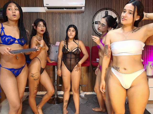 Sofia5Squirt live cam on BongaCams