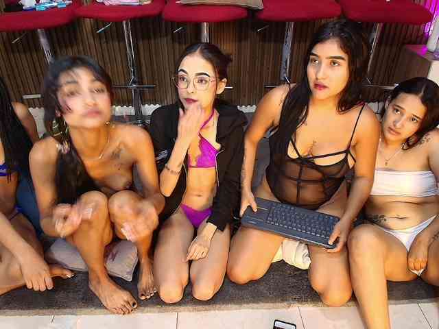 Modelo: Sofia5Squirt