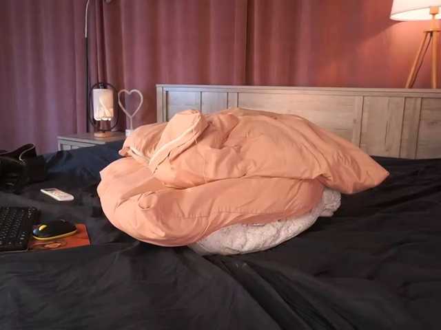 DriveThruOri live cam on BongaCams