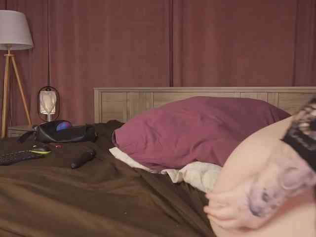 DriveThruOri Sex Cam Show
