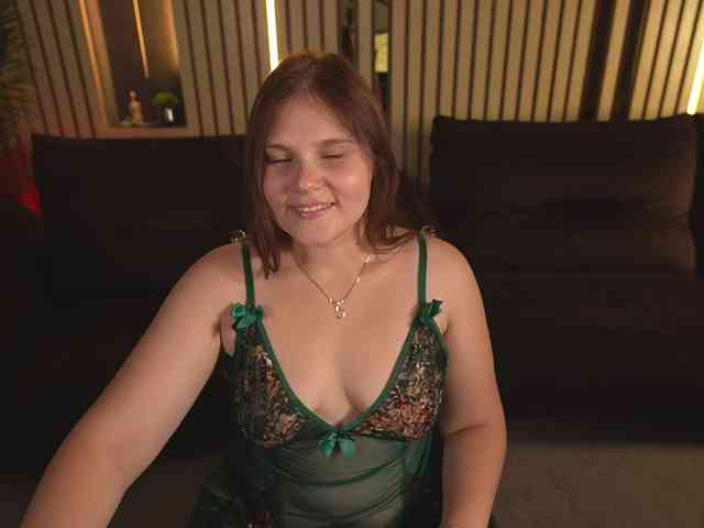 MagneticQueenn webcam
