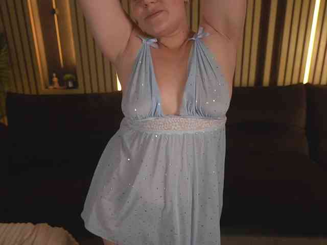 MagneticQueenn webcam