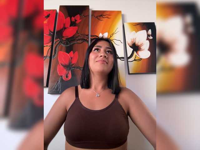 Evelyn- live cam on BongaCams