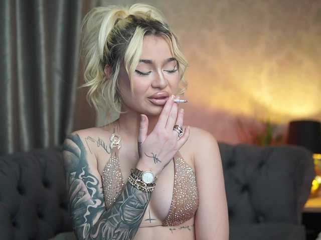 BiankaViper live cam on BongaCams