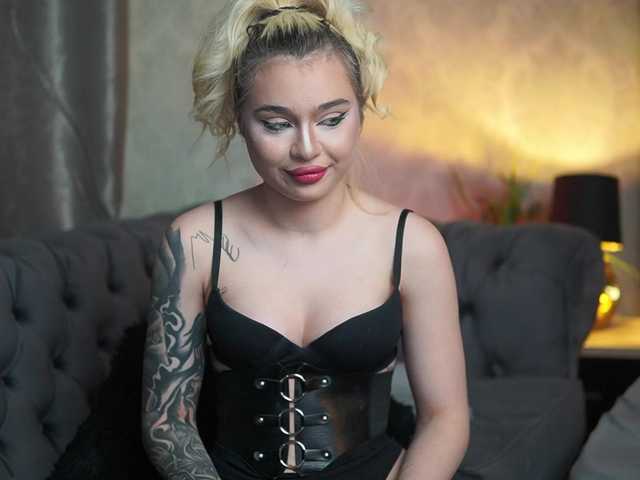 BiankaViper live webcam show
