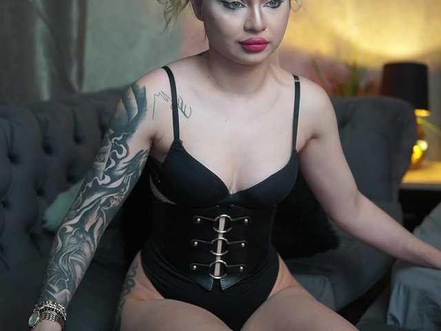 BiankaViper live webcam show