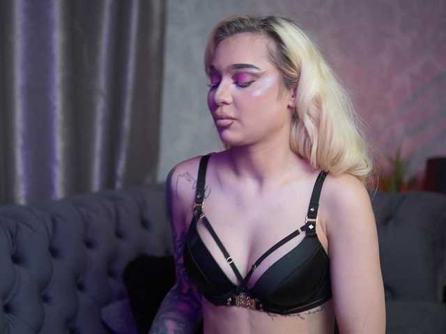 BiankaViper live cam on BongaCams