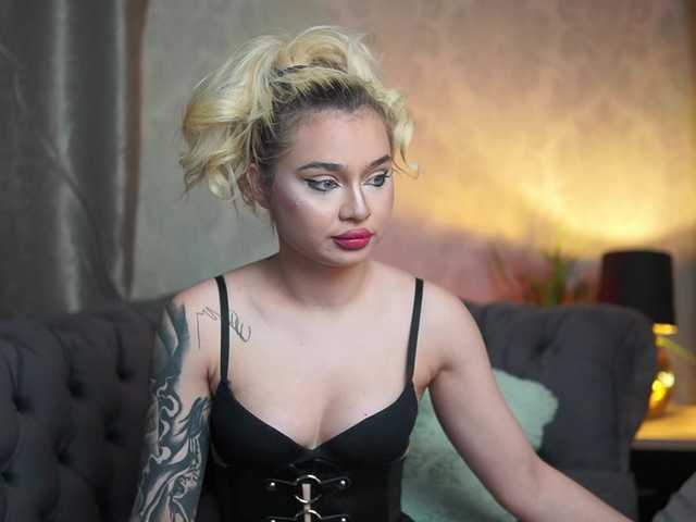 BiankaViper live webcam show