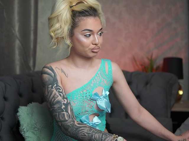 BiankaViper live webcam show
