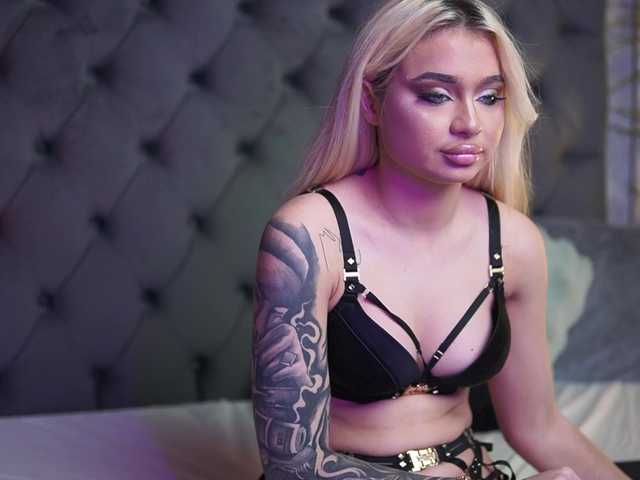 BiankaViper live cam on BongaCams