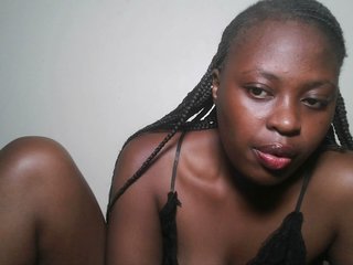DaisyafterDark_'s Live Webcam
