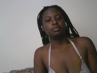 DaisyafterDark_'s Live Webcam