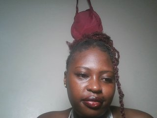 DaisyafterDark_'s Live Webcam