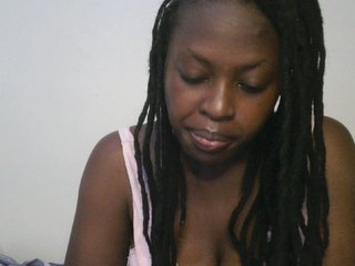 DaisyafterDark_'s Live Webcam