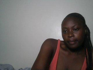 DaisyafterDark_'s Live Webcam
