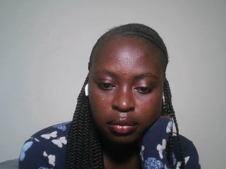 DaisyafterDark_'s Live Webcam
