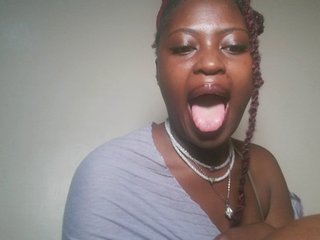 DaisyafterDark_'s Live Webcam
