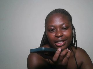 DaisyafterDark_'s Live Webcam