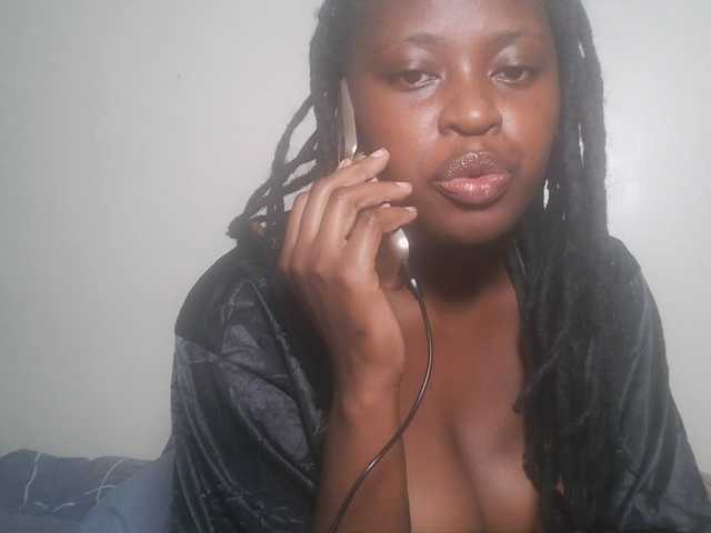 DiasyafterDark live cam on BongaCams