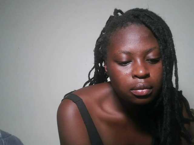 DiasyafterDark live cam on BongaCams