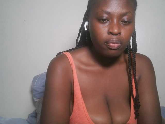 DiasyafterDark live cam on BongaCams