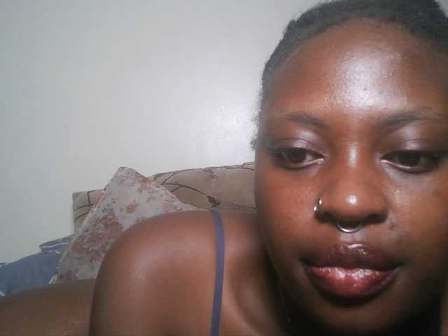 DiasyafterDark live cam on BongaCams