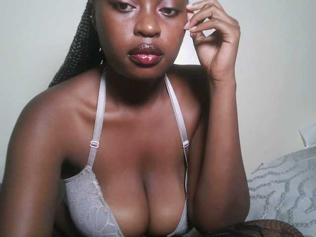 DiasyafterDark live webcam show