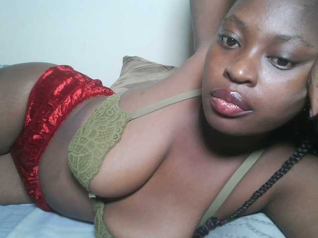DiasyafterDark live webcam show