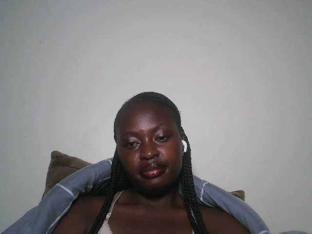 DiasyafterDark live cam on BongaCams