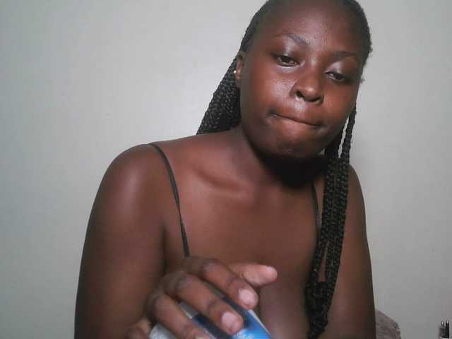DiasyafterDark live cam on BongaCams