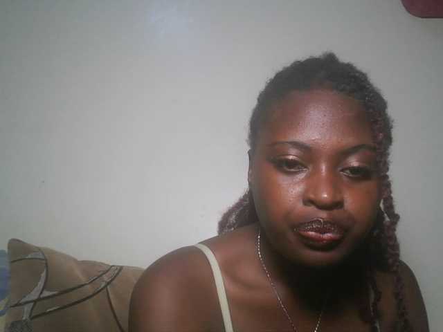 DiasyafterDark live cam on BongaCams
