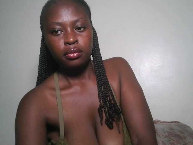 DiasyafterDark live webcam show