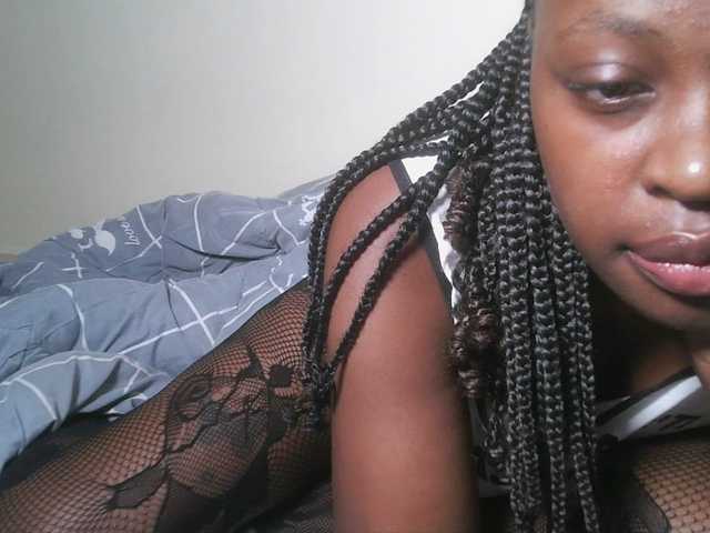 DiasyafterDark live cam on BongaCams